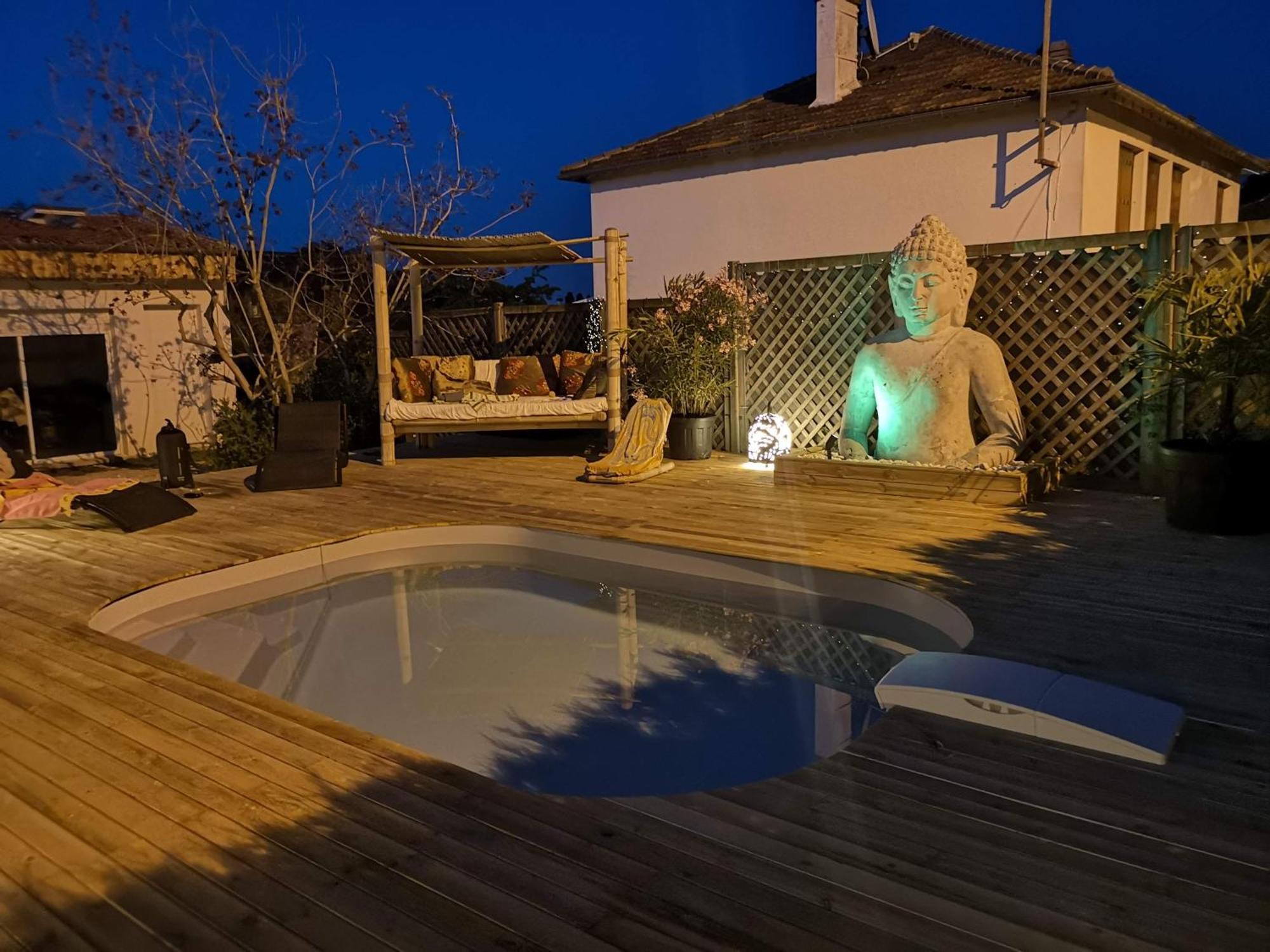 Homestay La Serenite Balinaise, Et Sdb Privee, Jardin , Piscine Et Jacuzzi En Saison, Pres De Chantilly, Parc Asterix Et Cdg Et Paris En 20'