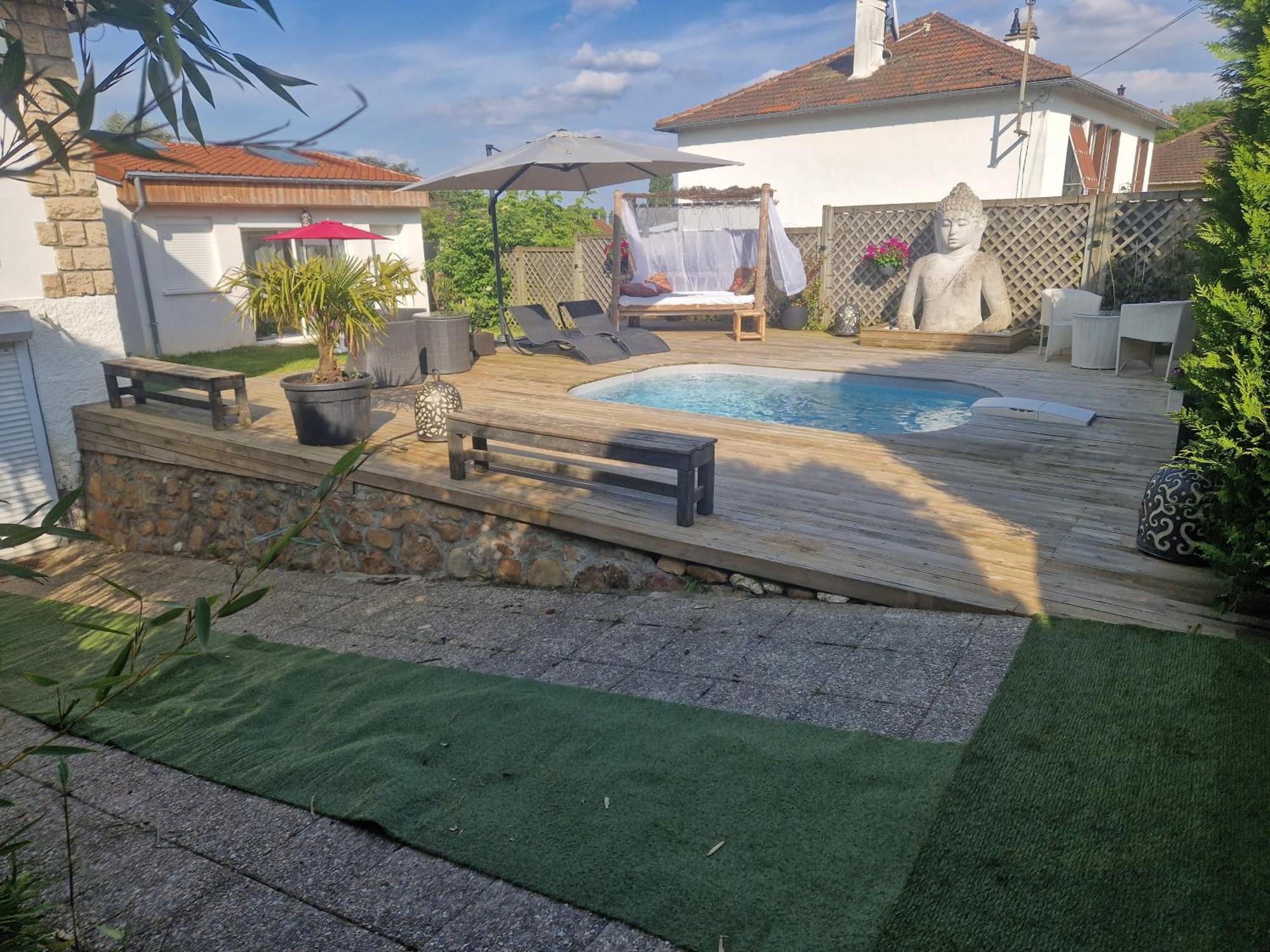 La Serenite Balinaise, Et Sdb Privee, Jardin , Piscine Et Jacuzzi En Saison, Pres De Chantilly, Parc Asterix Et Cdg Et Paris En 20' Privatunterkunft Orry-La-Ville